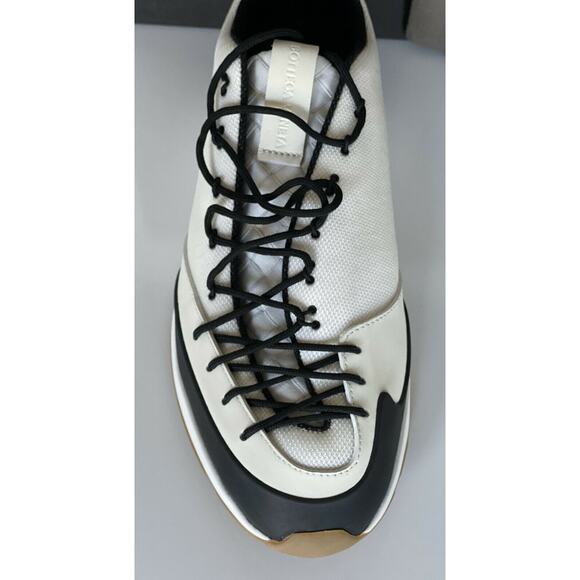 NIB $790 Bottega Veneta Men\'s Scar Tex White Sneakers 8 US (41 Euro) 609891 main image 7